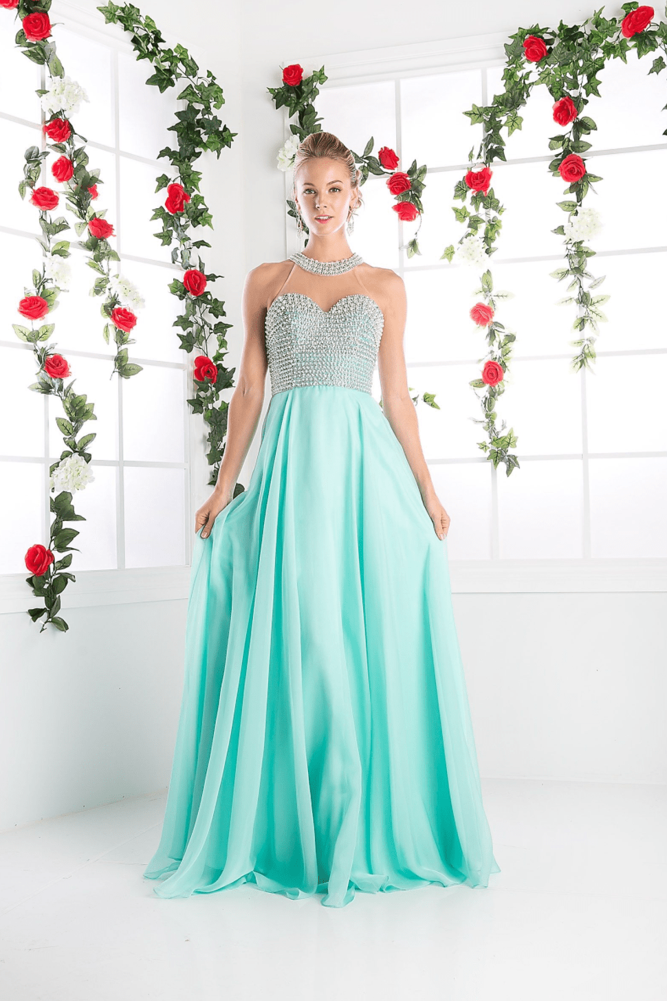 Halter style best sale formal dresses