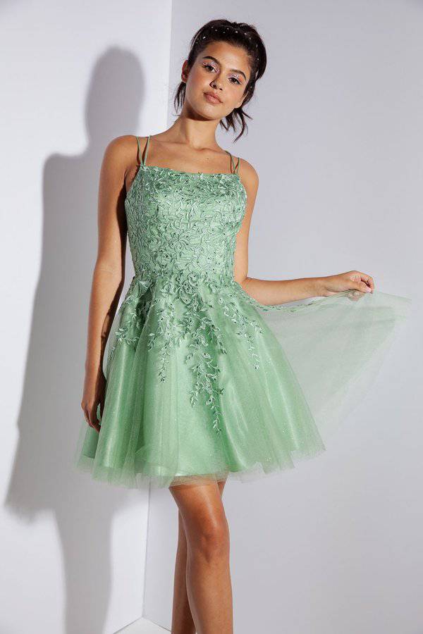 short dresses for damas in a quinceanera